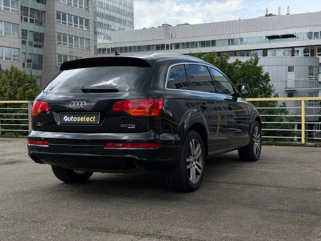 Audi Q7 3.0 TDI quattro tiptronic