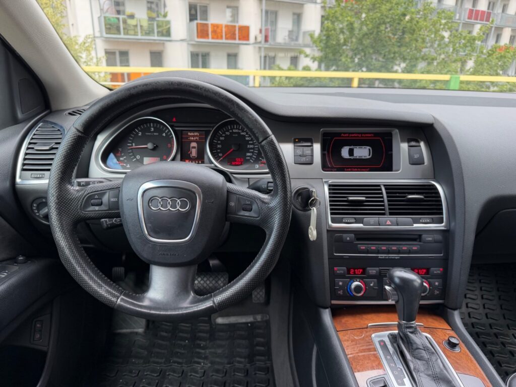 Audi Q7 3.0 TDI quattro tiptronic